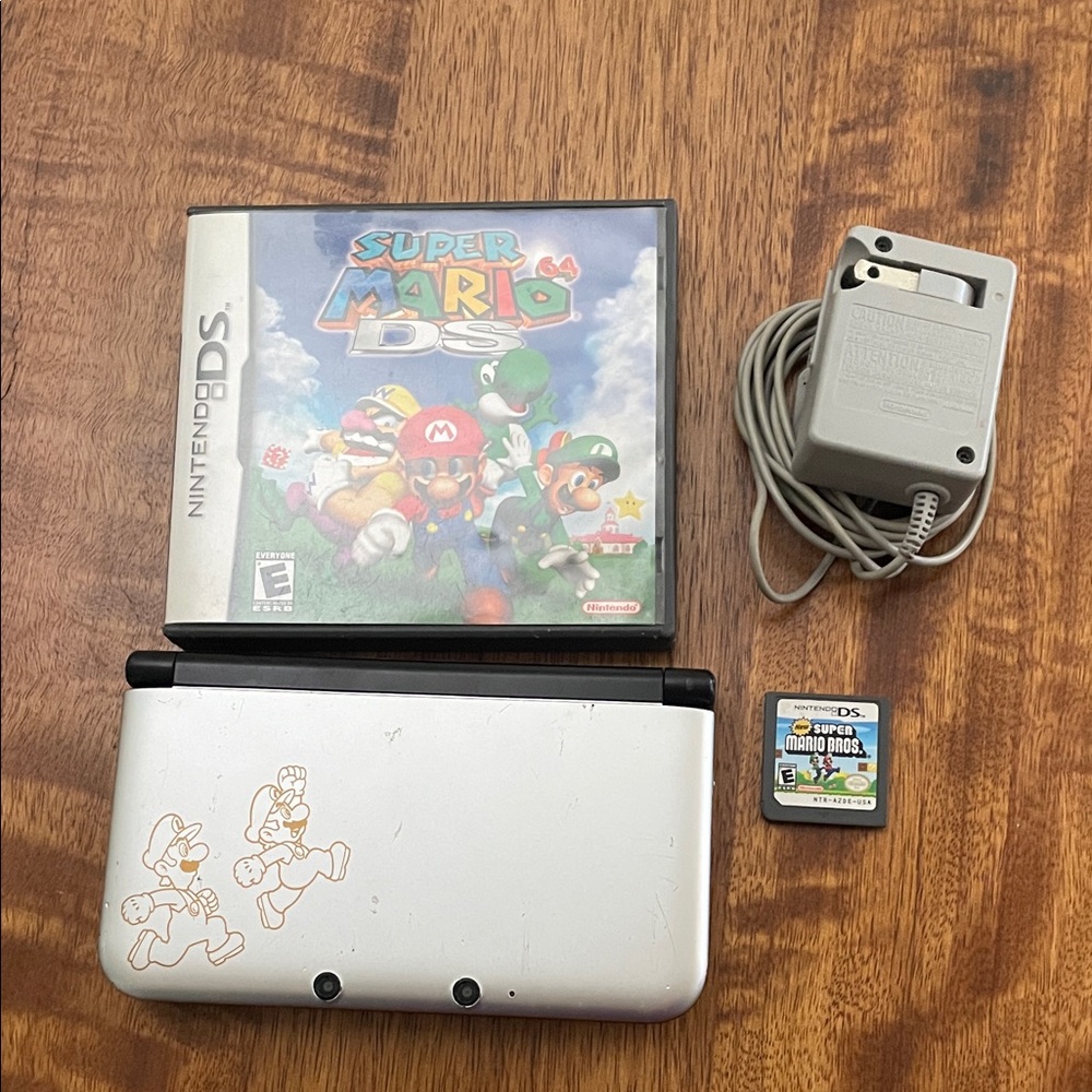 Nintendo DS Silver with Super Mario 64 DS